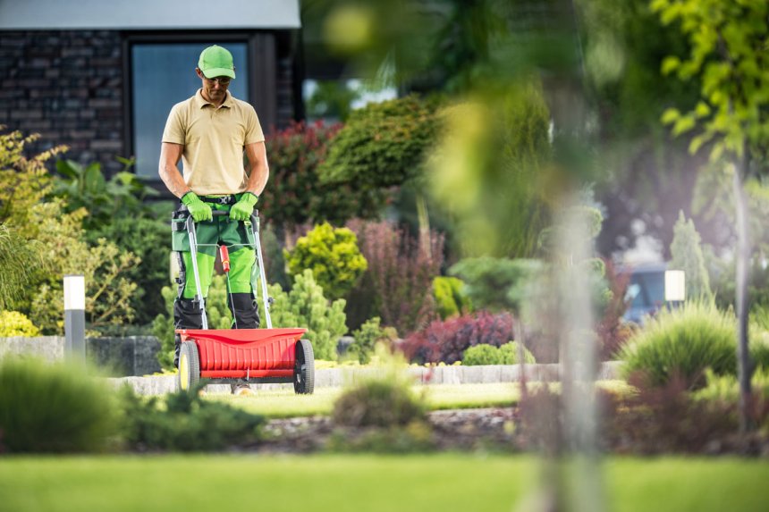 Why Municipal Governments Should Ban Lawn Fertilizers and Chemicals on Waterfront Properties