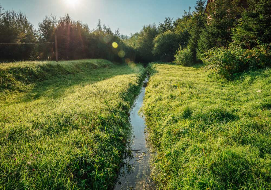 Open Channel Outfalls - Practical Stormwater Treatment for Municipal Systems